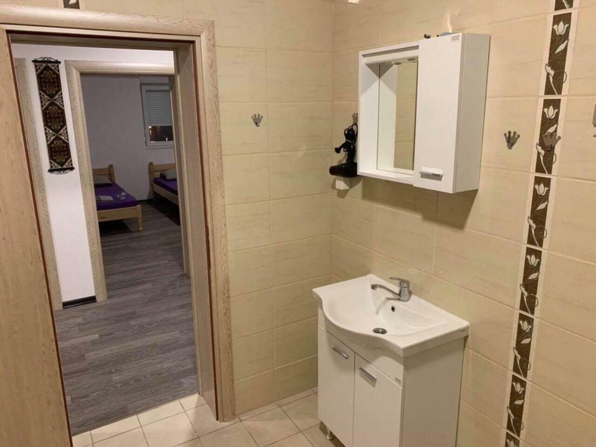 Appartamento Apartman Grande Ajna Mostar Esterno foto