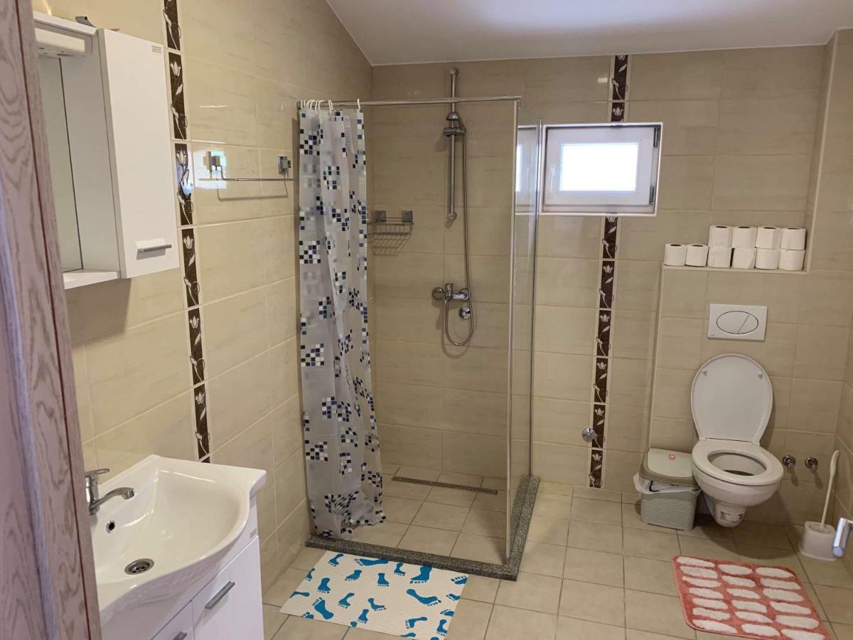 Appartamento Apartman Grande Ajna Mostar Esterno foto